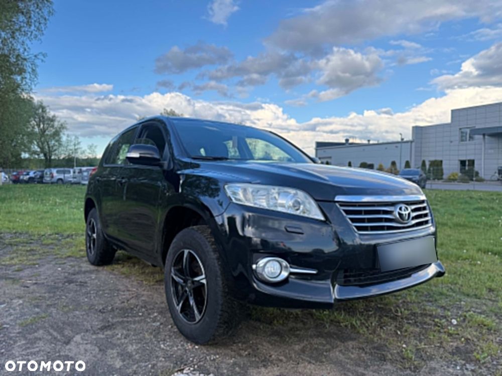 Toyota RAV4 - 2