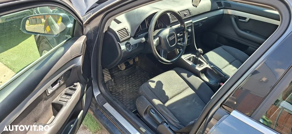 Audi A4 Limuzina - 9