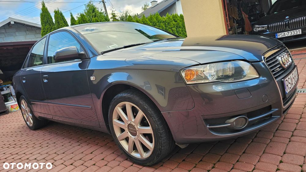 Audi A4 Limousine - 4