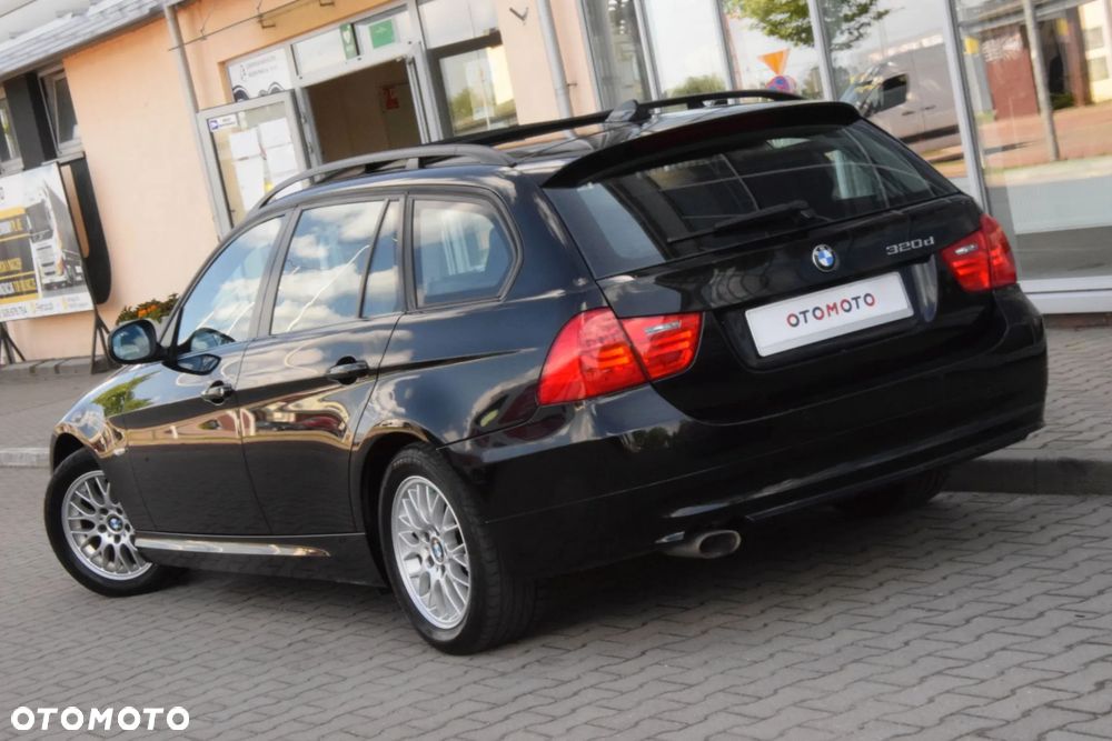 BMW Seria 3 320d xDrive DPF - 20