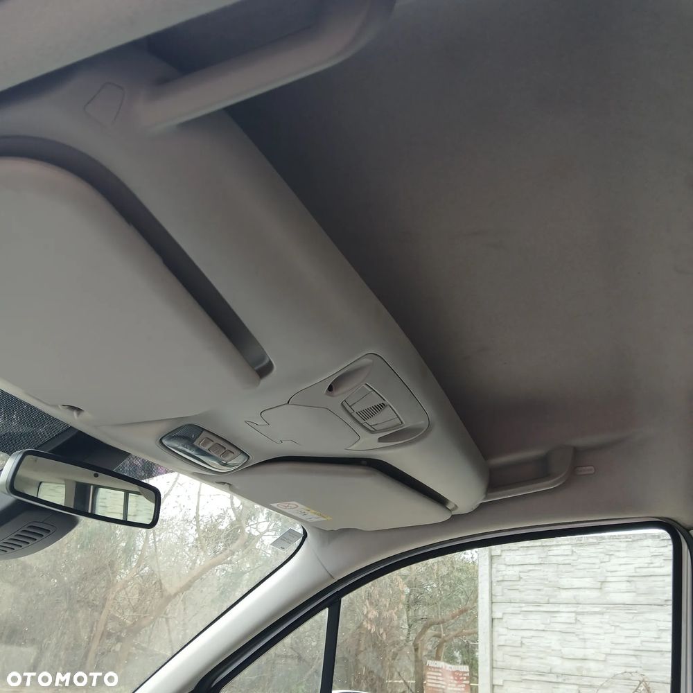 Ford Transit Connect - 21