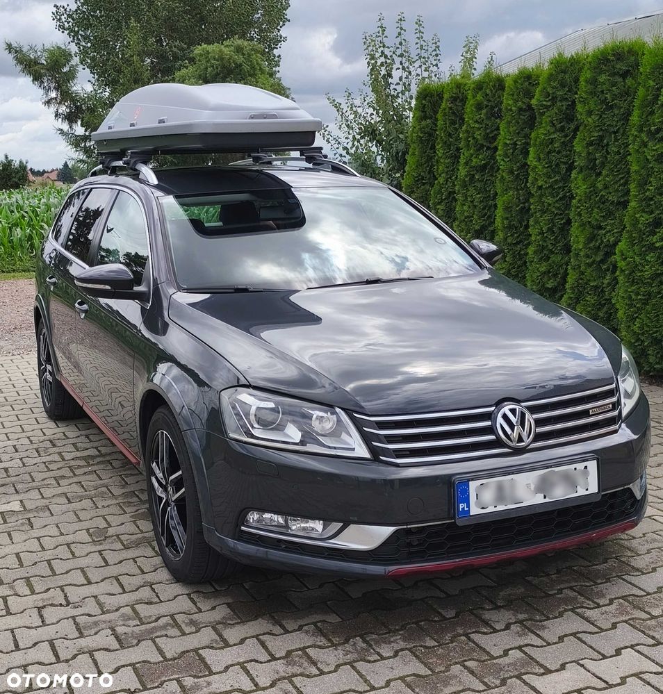 Volkswagen Passat - 1