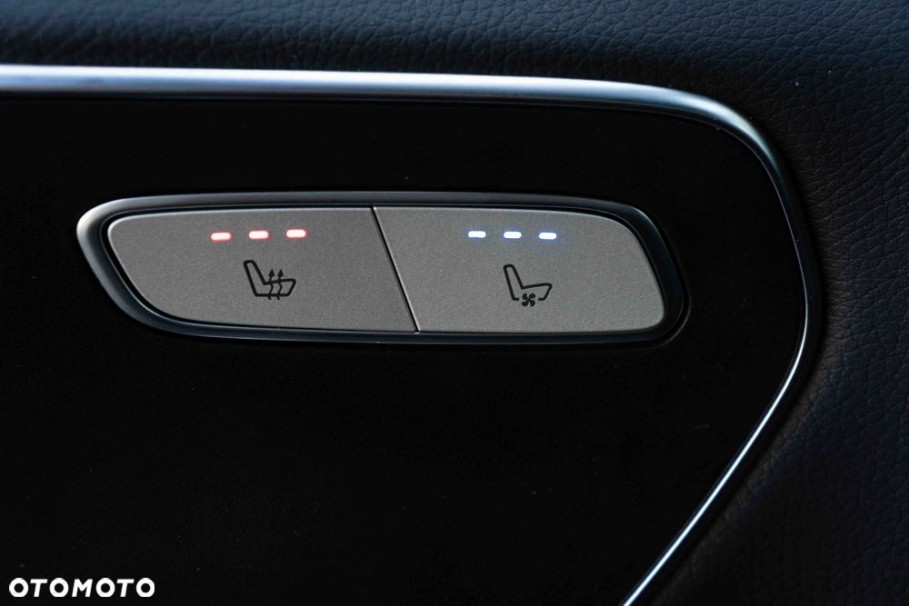 Mercedes-Benz EQV 300 90kWh - 17