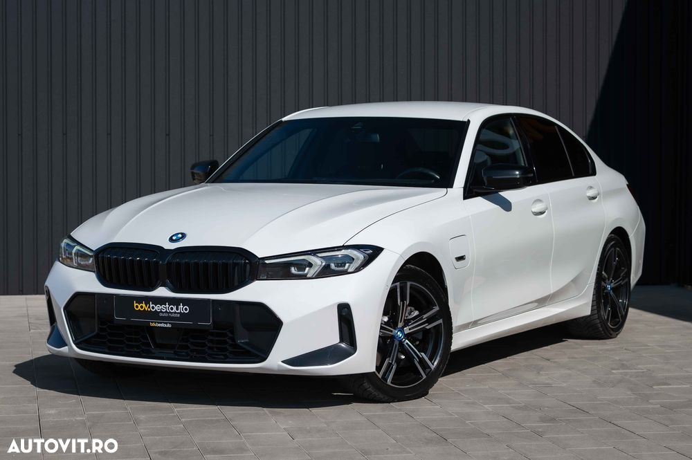 BMW Seria 3 330e xDrive Aut. M Sport - 3