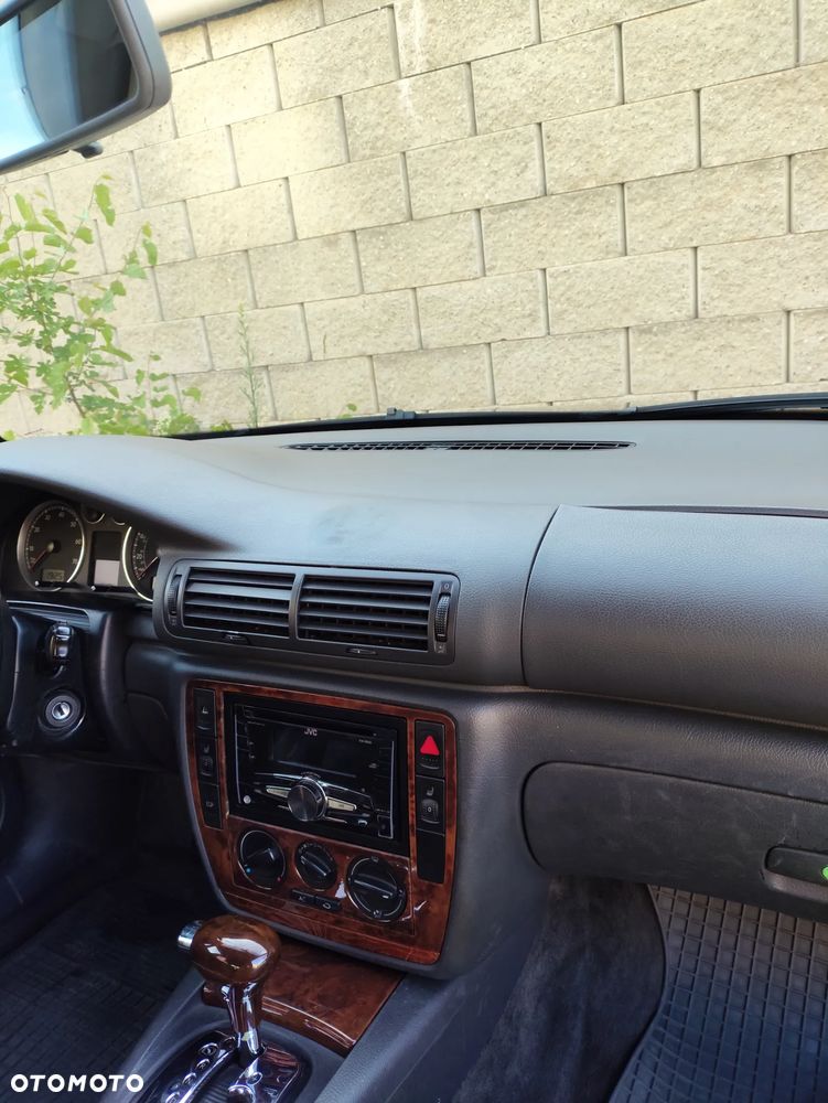 Volkswagen Passat 1.8T Comfortline Tiptr - 8