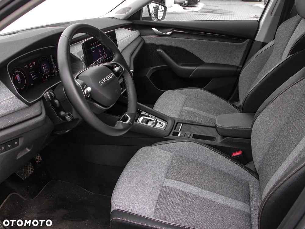 Skoda Octavia 2.0 TDI Selection DSG - 12