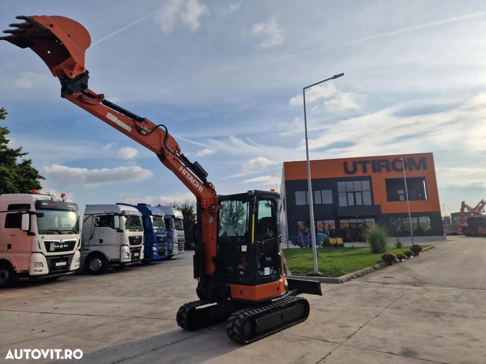 Hitachi ZX33U-6, Masa Operationala 3,7t, 2023, 1.305h, CUPLA RAPIDA HIDRAULICA+3 CUPE NOI, SistemAntifurt, Inst picon, senile 80% bune, Aer conditionat, Adancime sapare 5m, Ridica 2,8tone, Motor 25CP, posibilitate leasing 4 ani, CA NOU-PROMOTIE 36900 EUR+Tva - 40