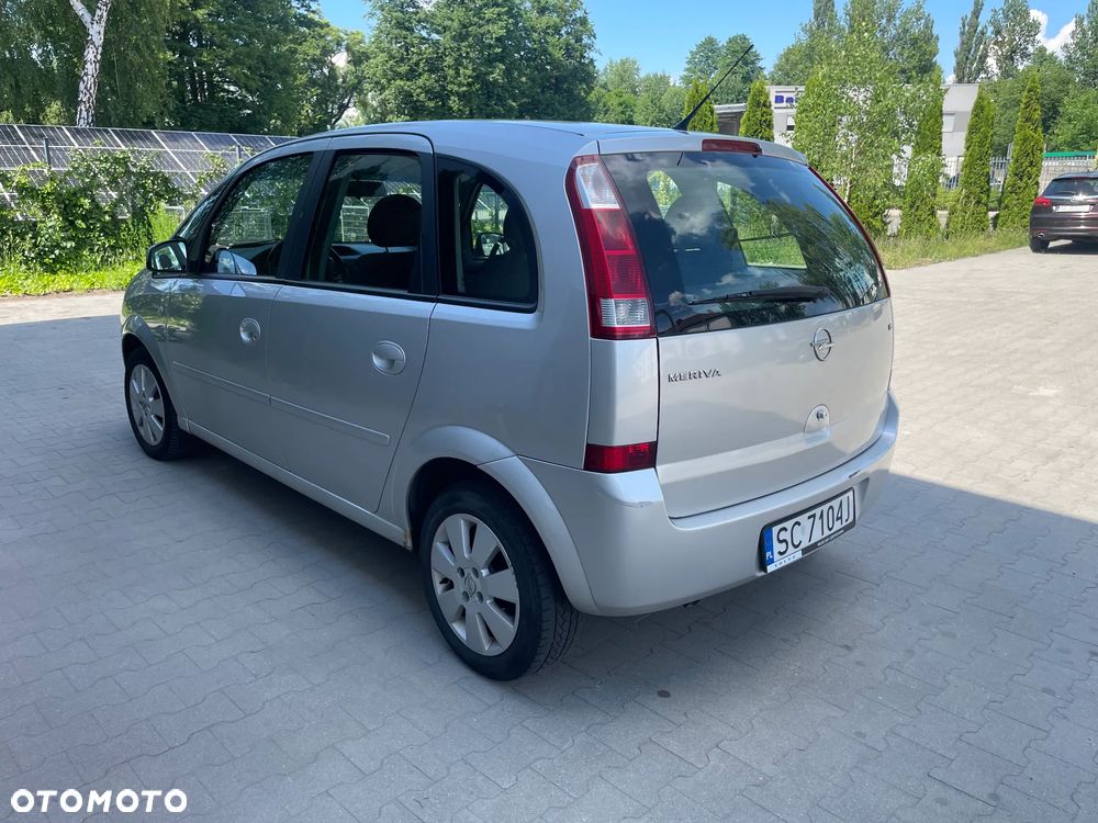 Opel Meriva 1.6 16V Cosmo - 4