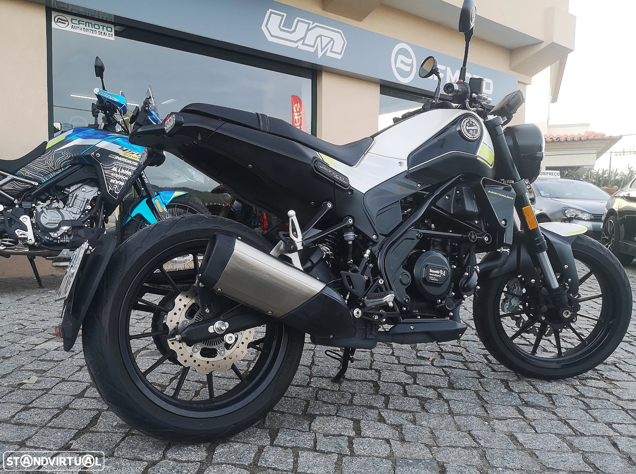 Benelli Leoncino 250 A2 - 4