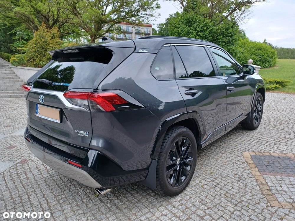 Toyota RAV4 - 8