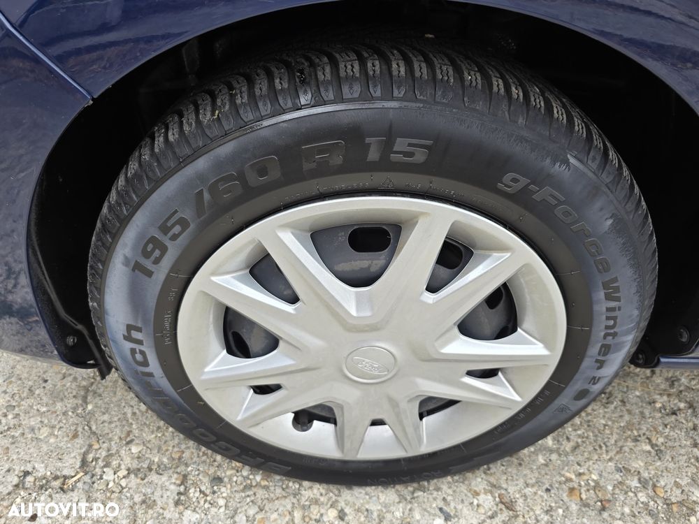 Ford Fiesta 1.1 Trend - 26