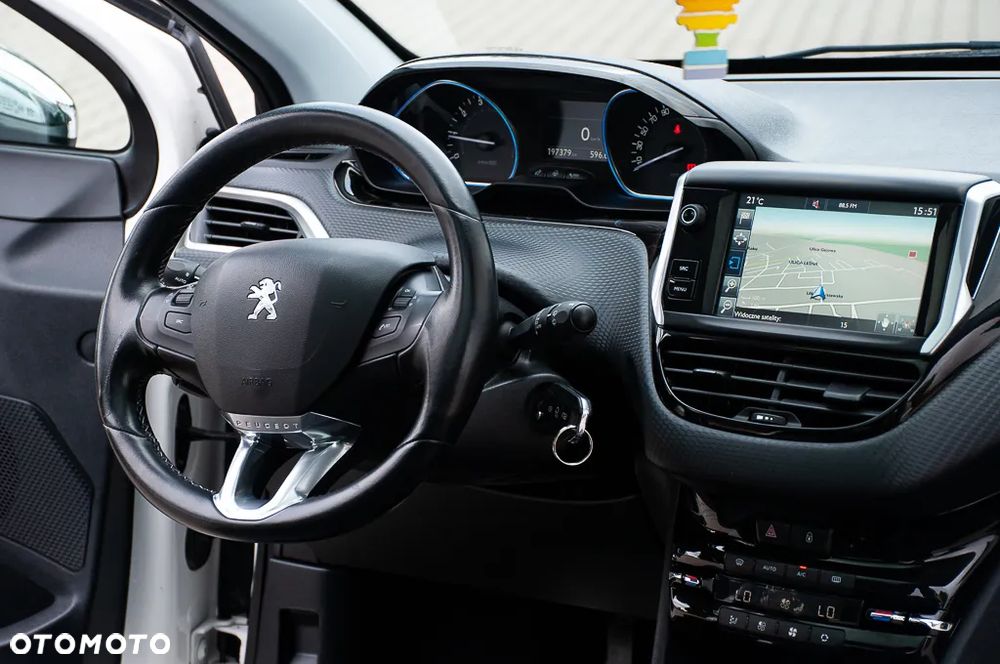 Peugeot 208 PureTech 110 Stop & Start Tech Edition - 19