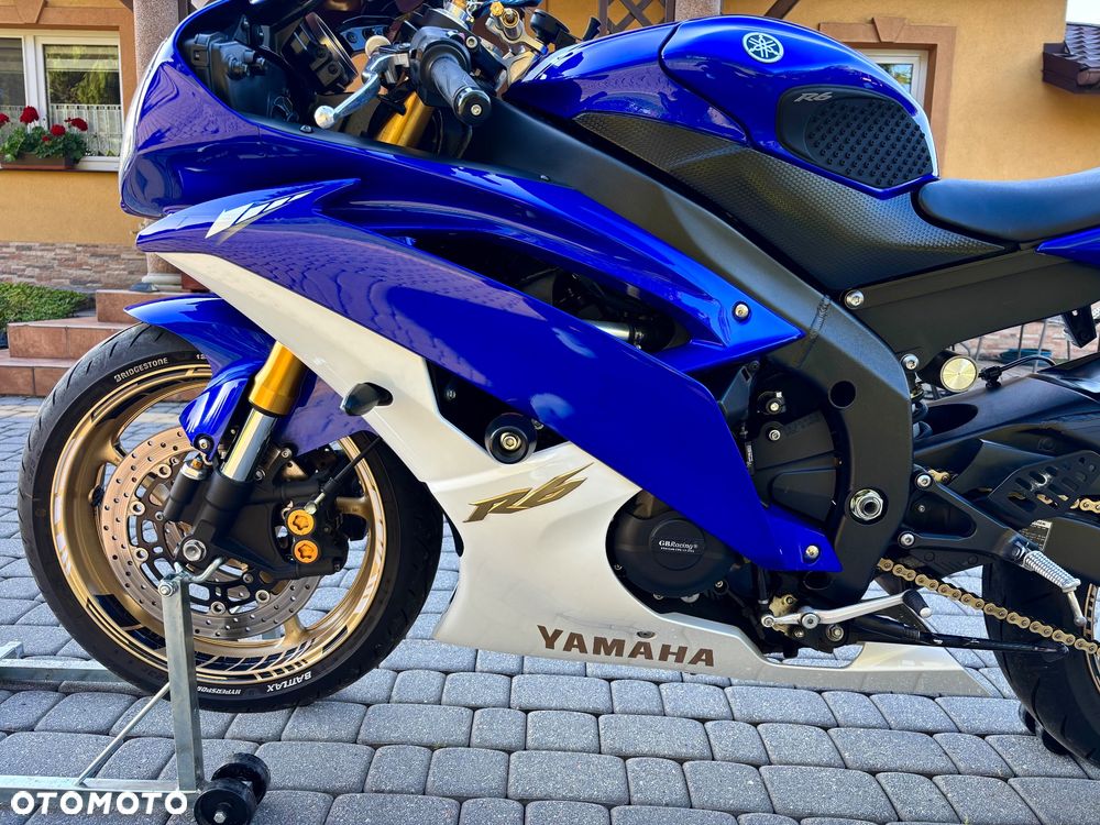 Yamaha R6 - 8