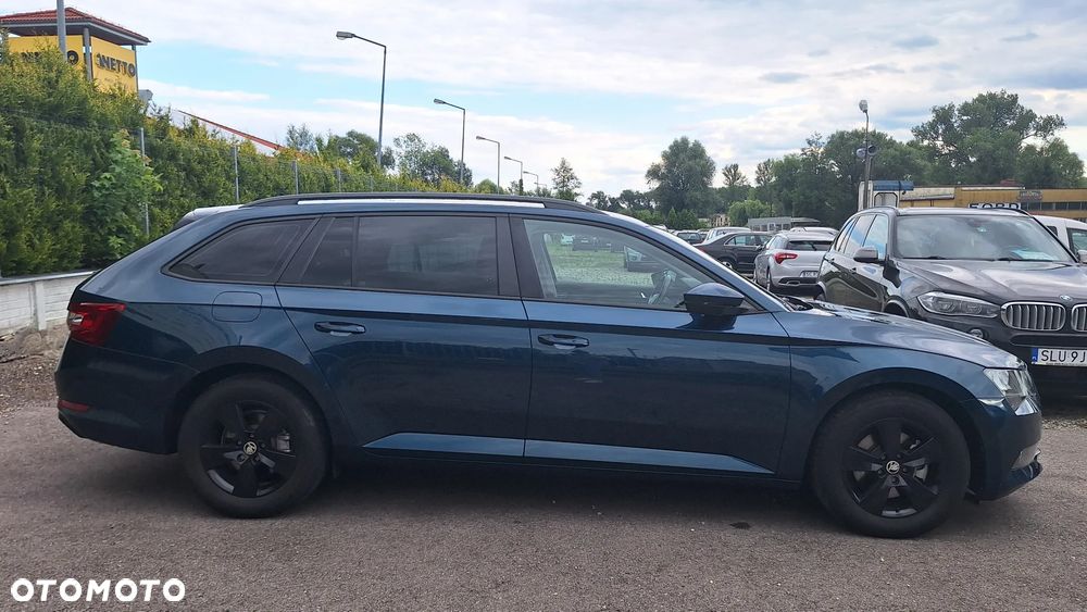 Skoda Superb 1.6 TDI Ambition - 4