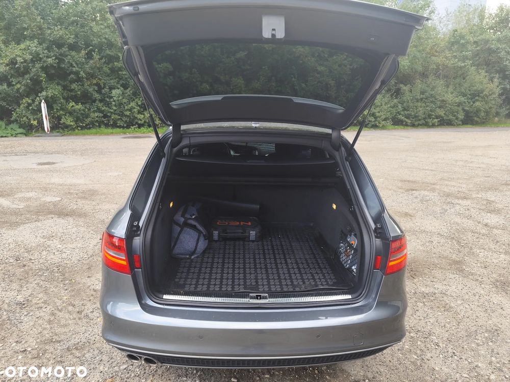 Audi A4 Avant 2.0 TDI DPF clean diesel quattro S line Sportpaket - 7