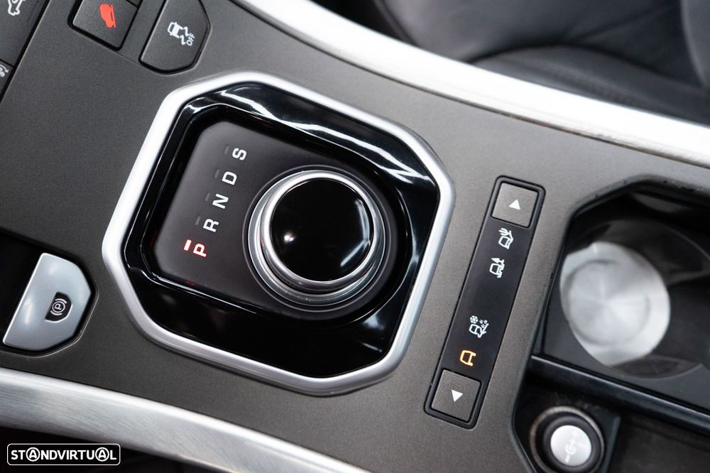 Land Rover Range Rover Evoque 2.0 TD4 SE Dynamic Auto - 32