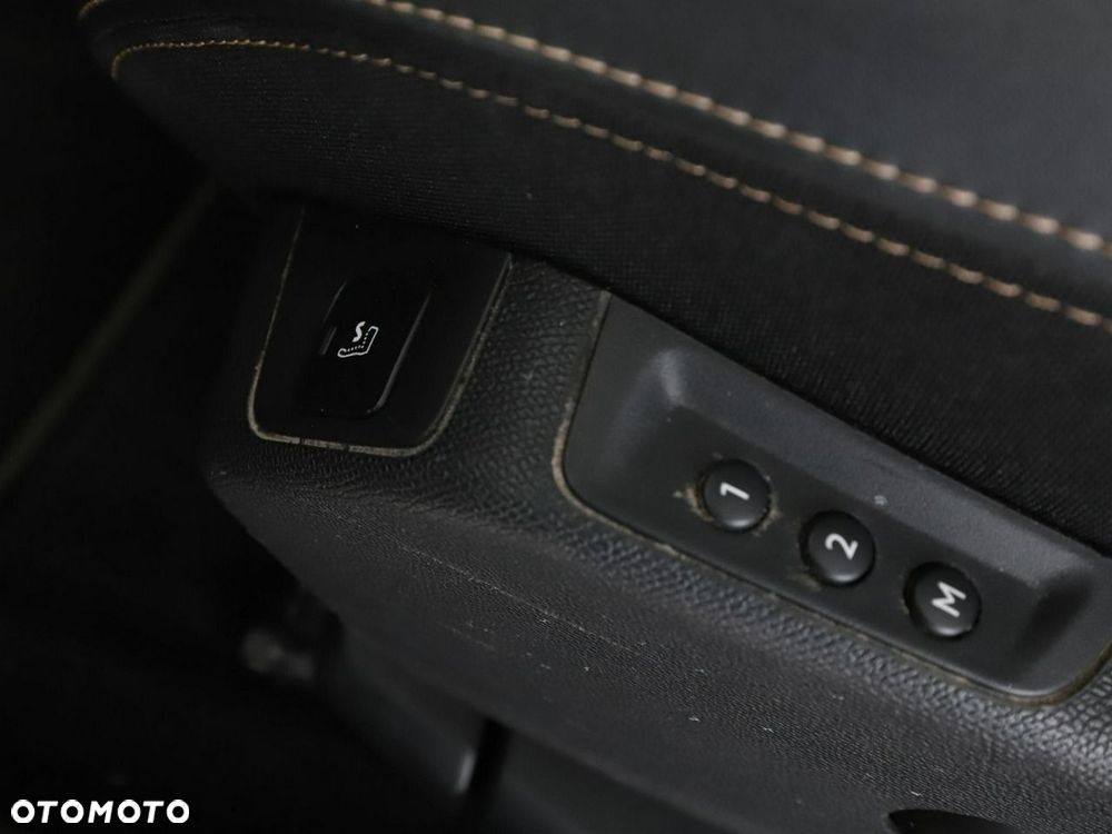 Peugeot 5008 PureTech 130 EAT8 Stop & Start GT - 41