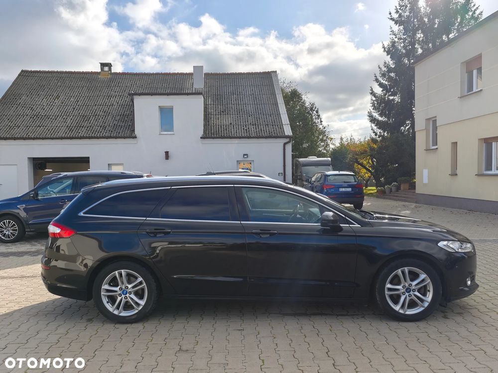 Ford Mondeo - 32