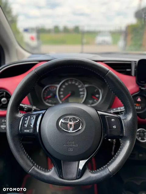 Toyota Yaris - 6
