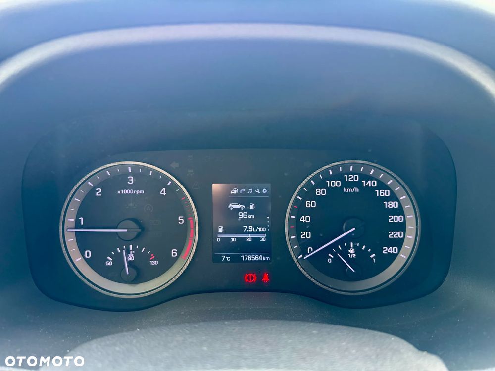 Hyundai Tucson blue 1.7 CRDi 2WD Advantage - 13