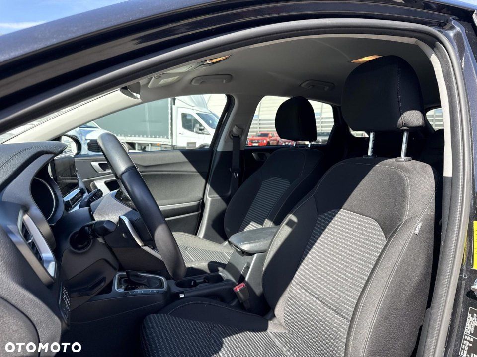 Kia Ceed - 17