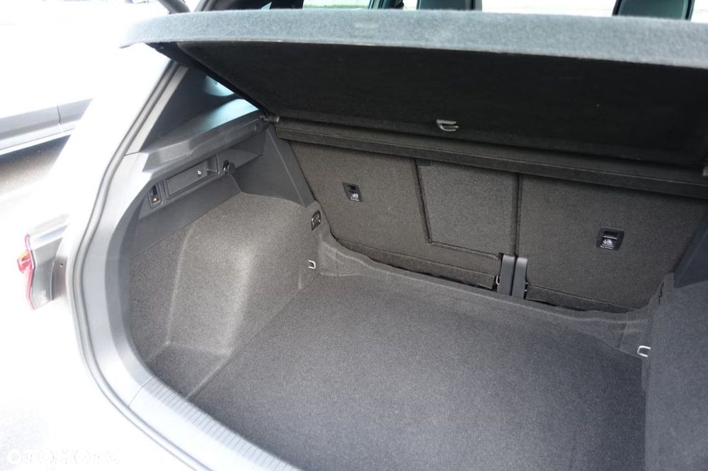 Volkswagen Tiguan 2.0 TDI SCR 4MotION DSG R-Line - 30