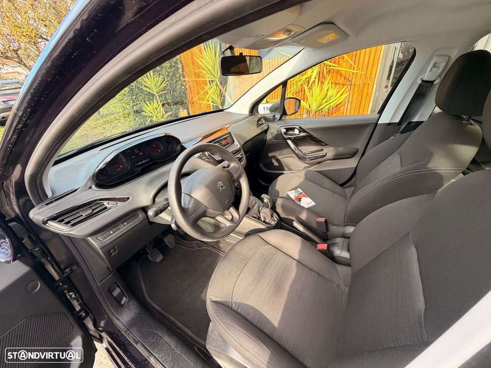 Peugeot 208 1.2 VTi SE Style - 22