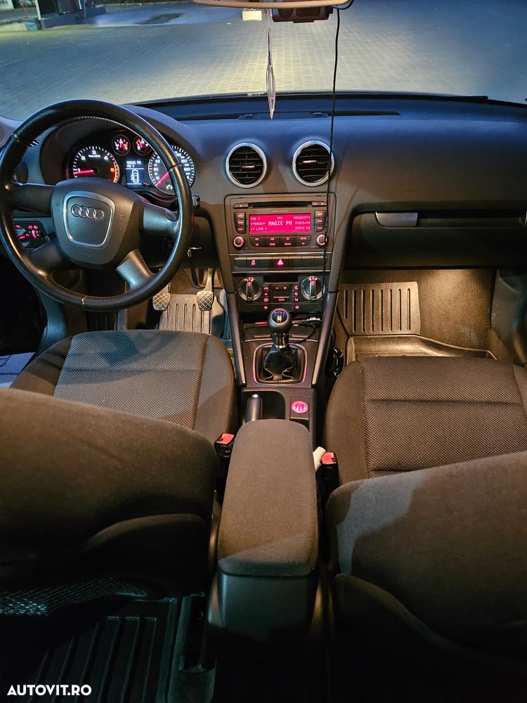 Audi A3 1.6 TDI DPF Ambiente - 6