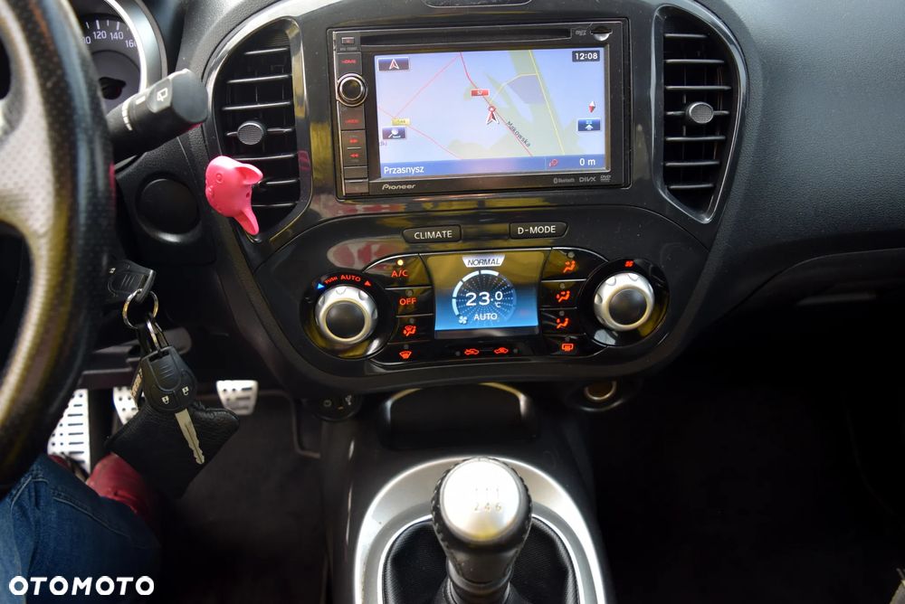 Nissan Juke 1.6 DIG-T Tekna - 19