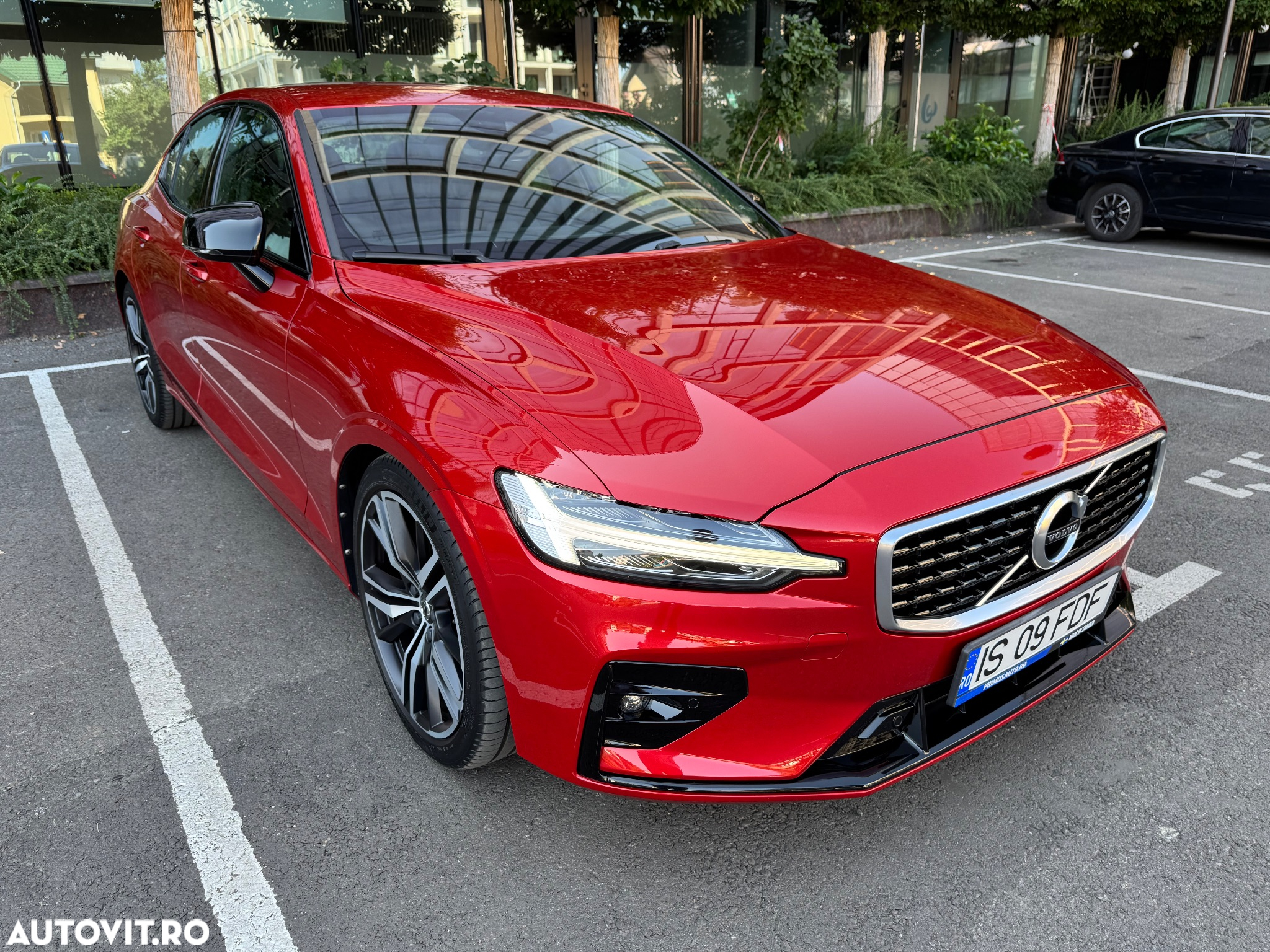 Volvo S60 T4 R-Design - 5