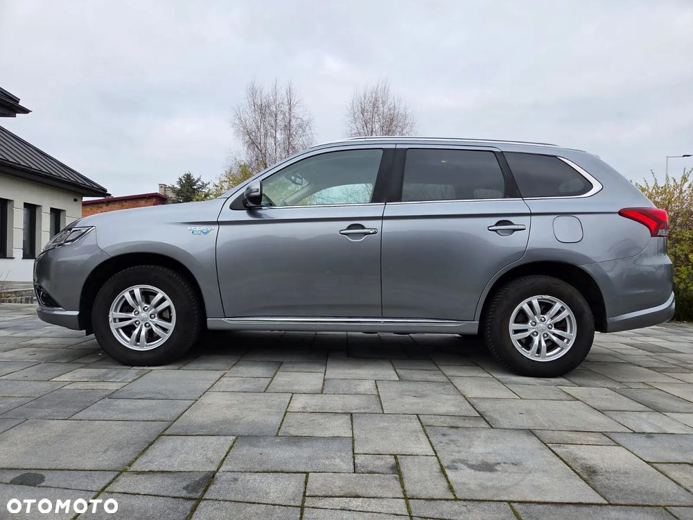 Mitsubishi Outlander 2.0 4WD - 10
