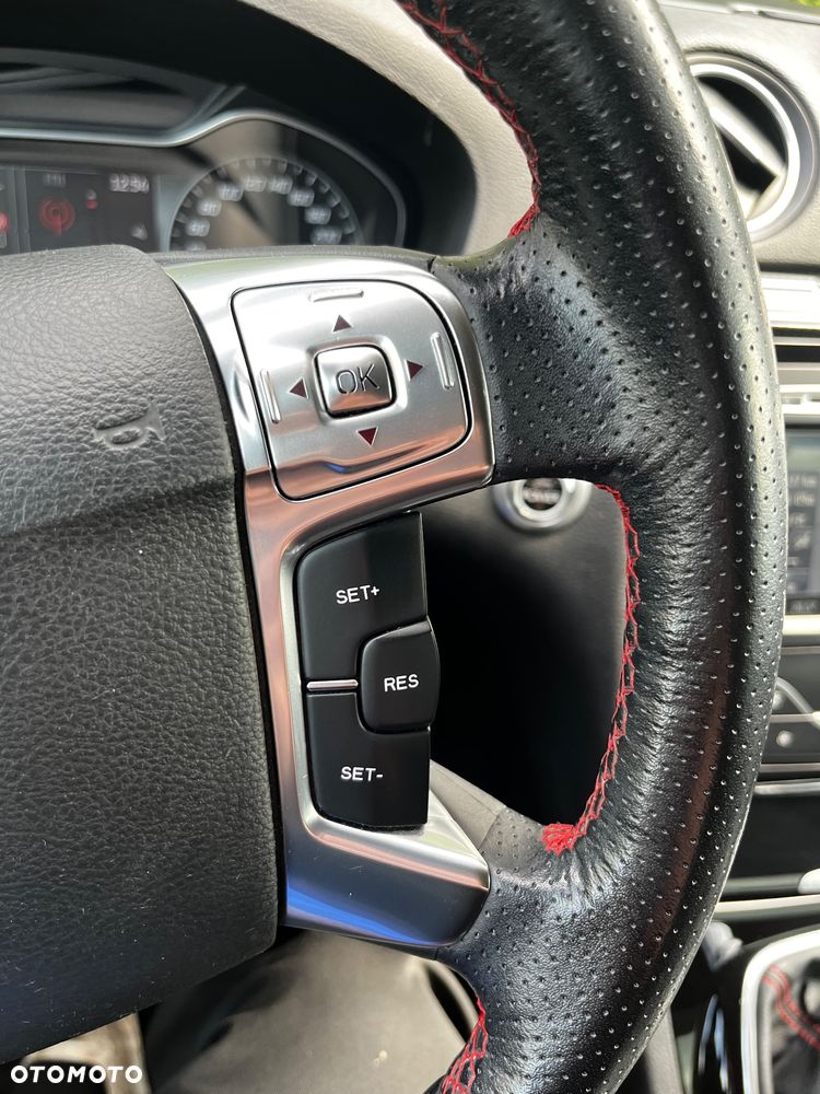 Ford S-Max 2.0 T Titanium - 22