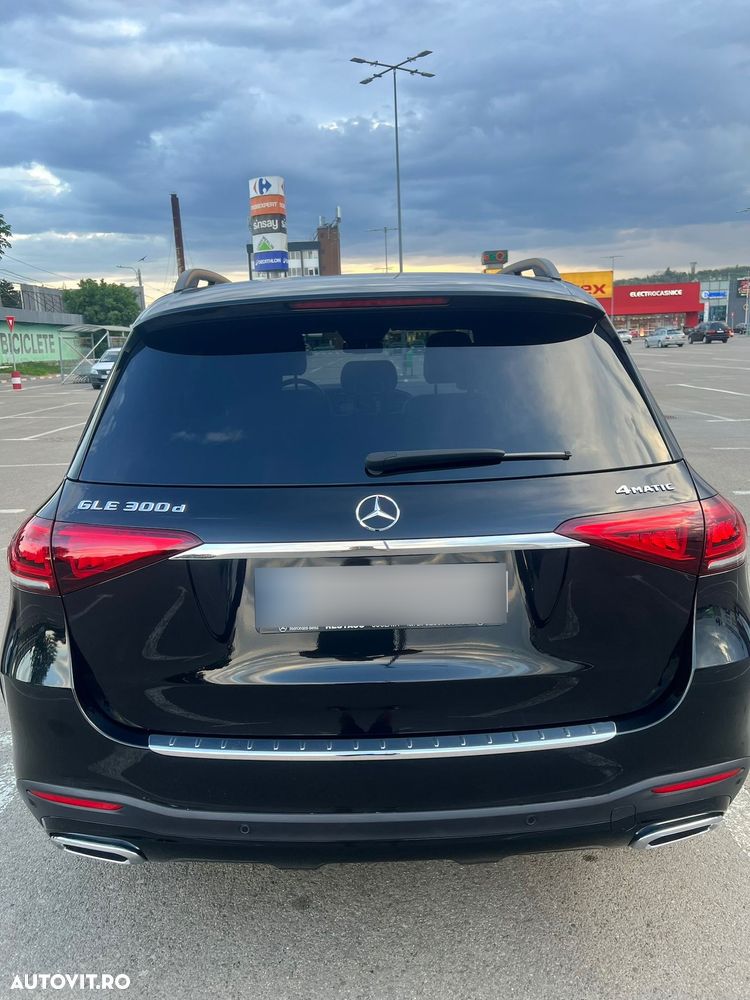 Mercedes-Benz GLE 300 d 4MATIC - 11