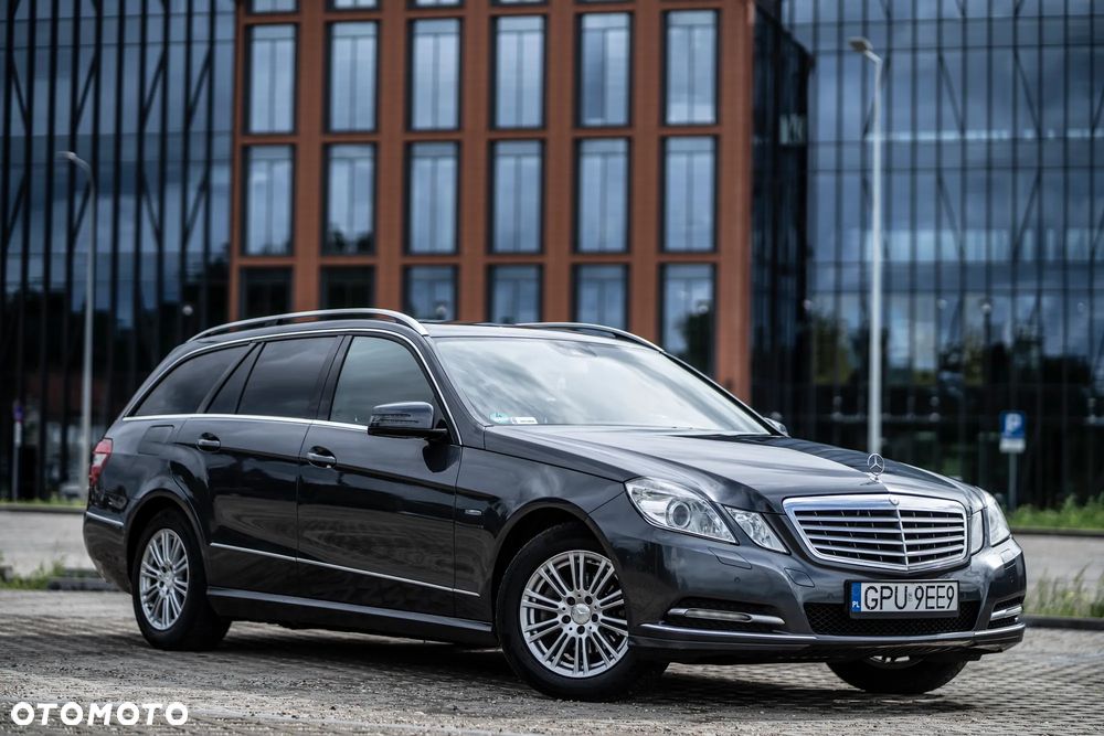 Mercedes-Benz Klasa E 220 CDI 7G-TRONIC Elegance - 17