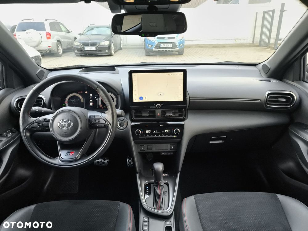 Toyota Yaris Cross Hybrid 1.5 GR Sport - 24