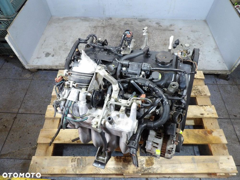 MITSUBISHI PAJERO PINI SILNIK BENZYNA 4G93 - 1