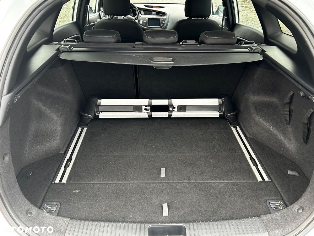 Kia Ceed 1.6 CRDi GT Line DCT - 39