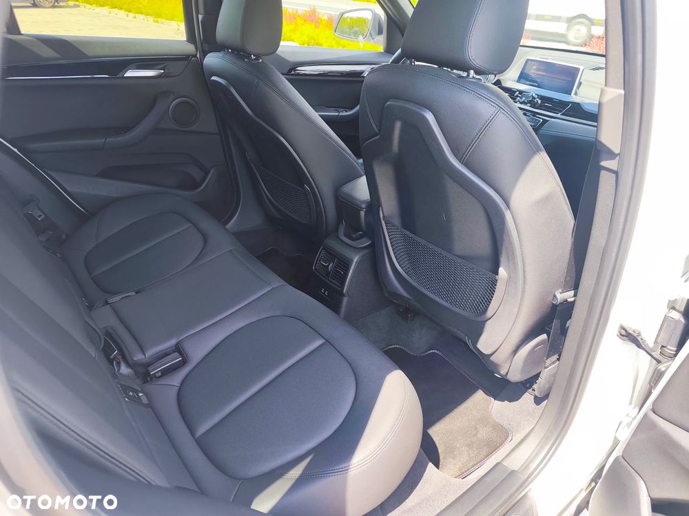 BMW X1 - 15