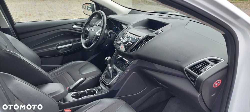 Ford Kuga - 26