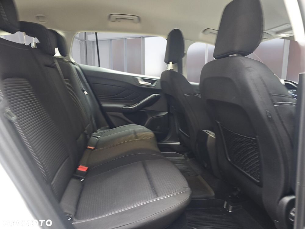 Ford Focus SW 1.5 EcoBlue Titanium - 12