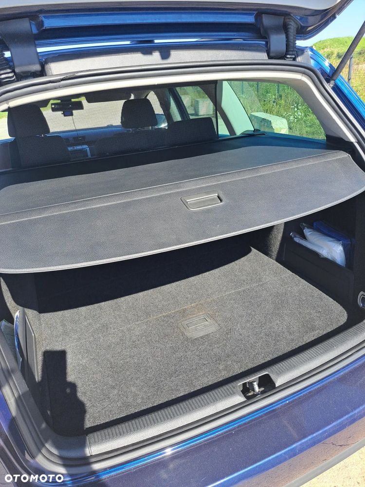 Volkswagen Passat 2.0 TDI Trendline - 5