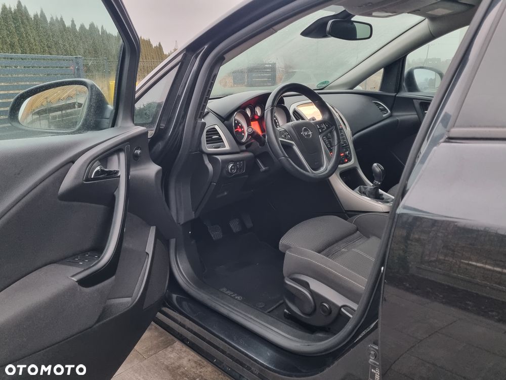 Opel Astra 1.4 Turbo Exklusiv - 12