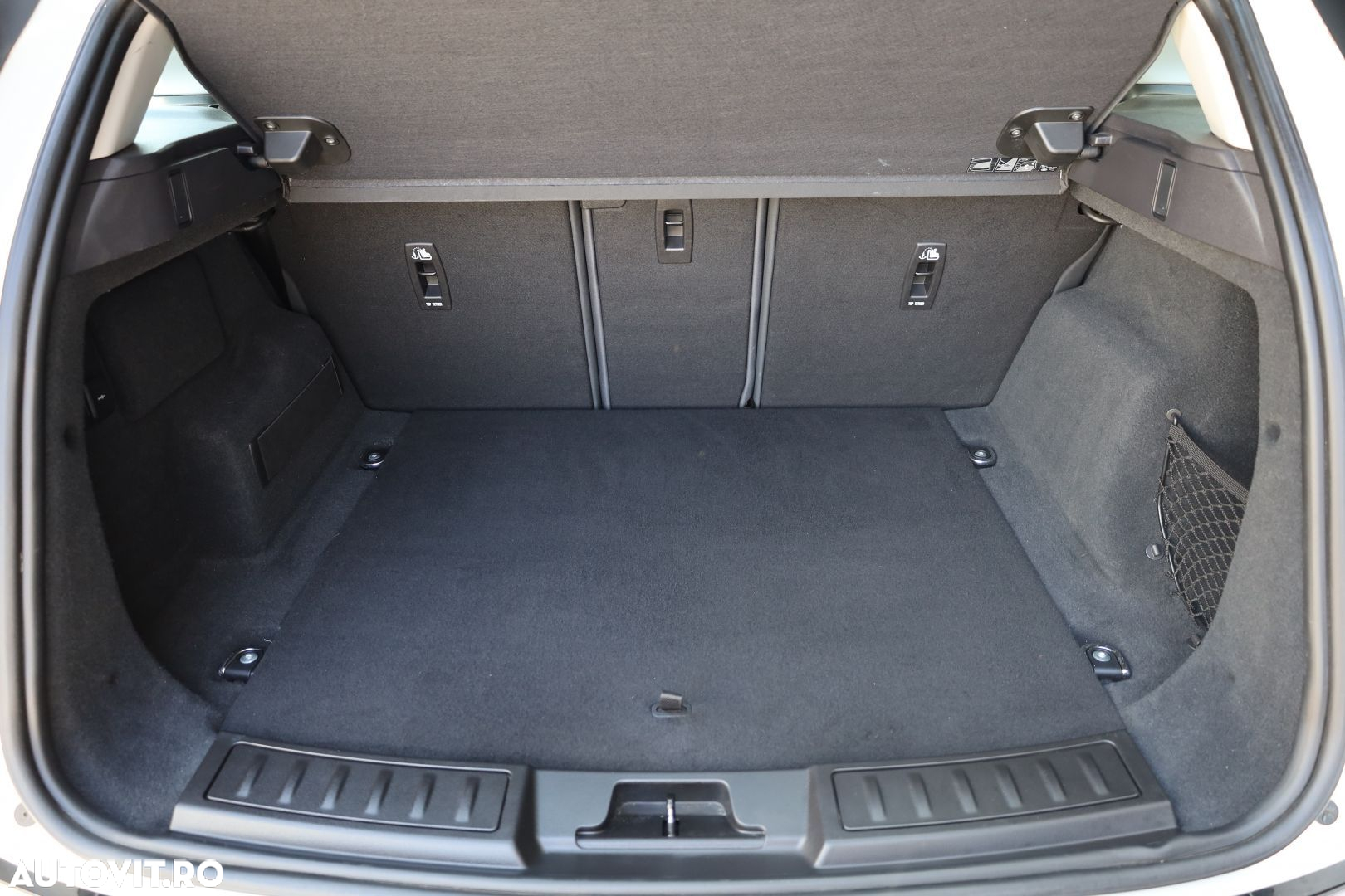 Land Rover Range Rover Evoque - 11