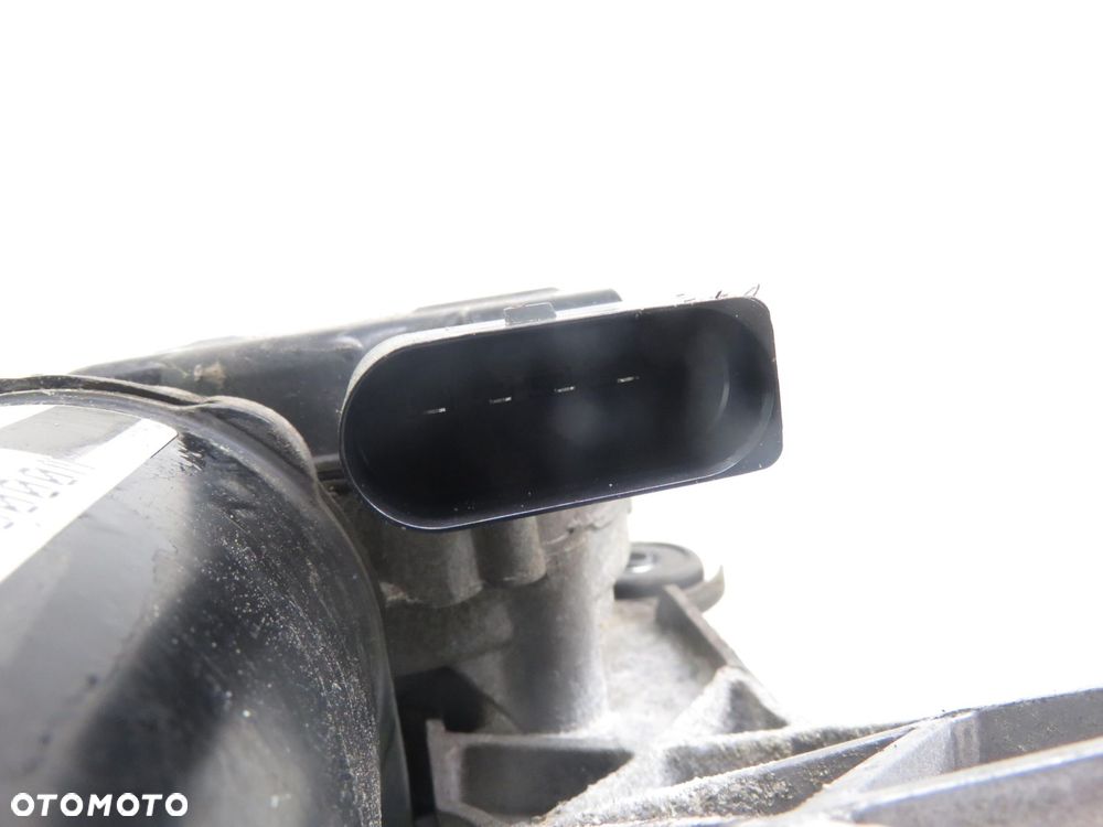 SILNICZEK WYCIERACZKI PRZÓD FORD KUGA II CV4417504BC W000032138 - 2