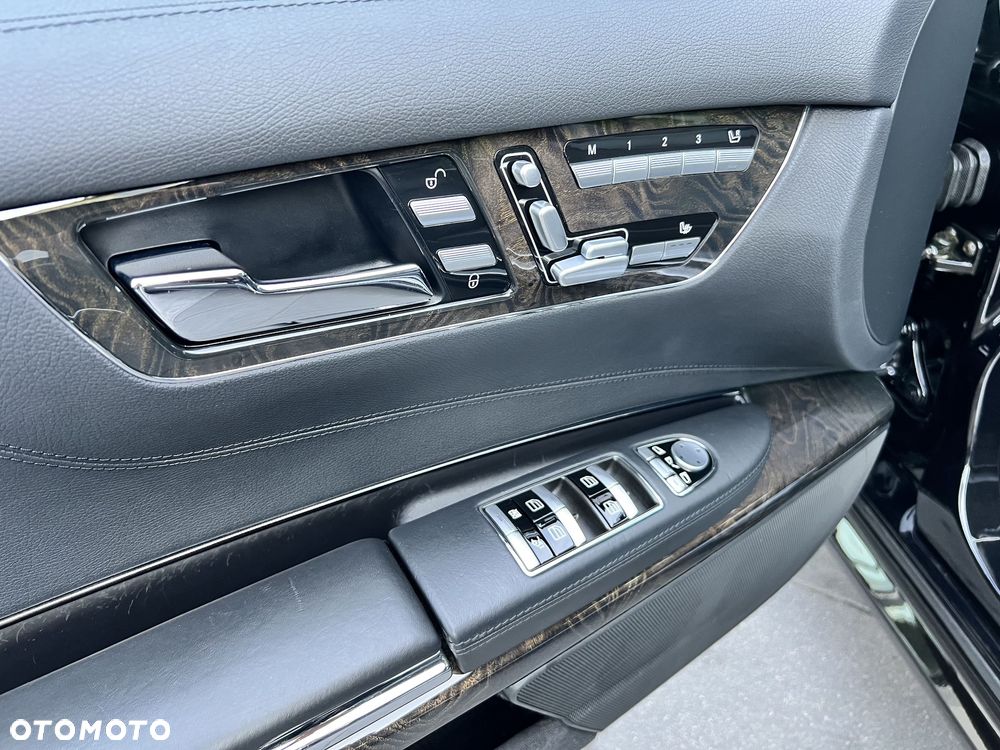 Mercedes-Benz CL 500 4-Matic BlueEff - 19