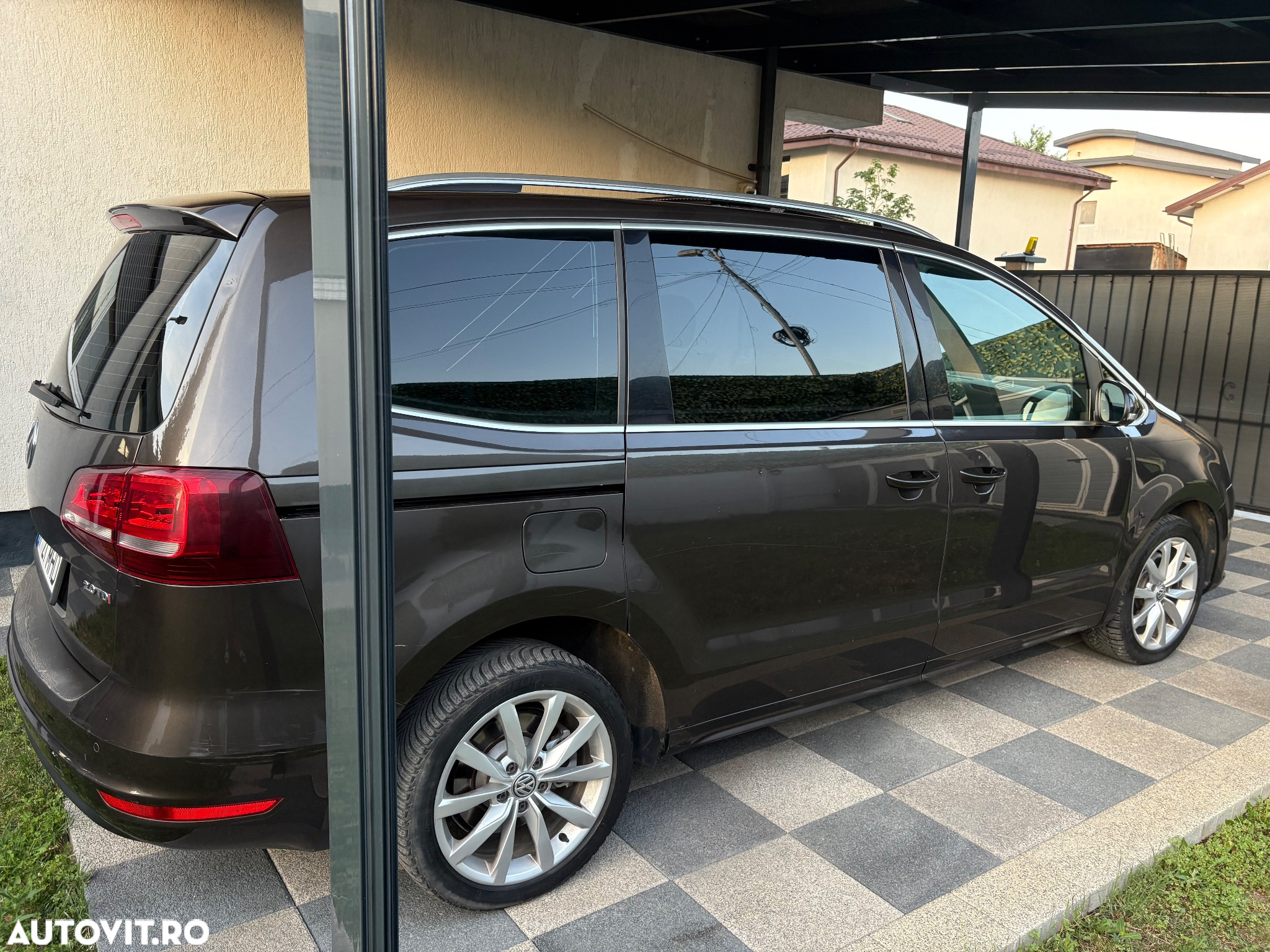 Volkswagen Sharan 2.0 TDI DSG BlueMotion Technology Highline - 3