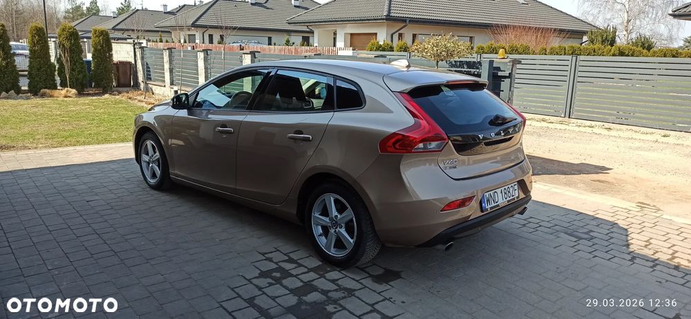 Volvo V40 T3 Base - 3
