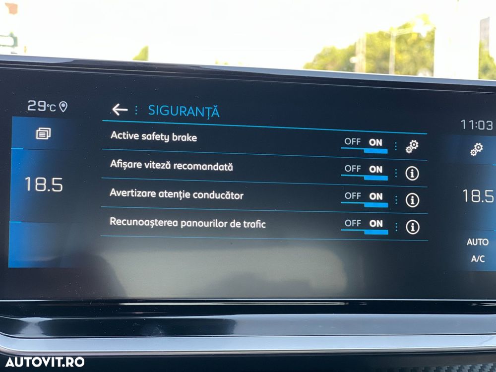 Peugeot 2008 1.2L PureTech 130 S&S EAT8 Allure - 20