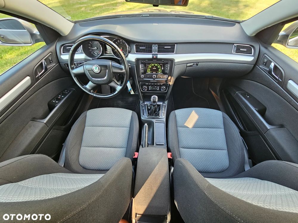 Skoda Superb 2.0 TDI Green tec Elegance - 6