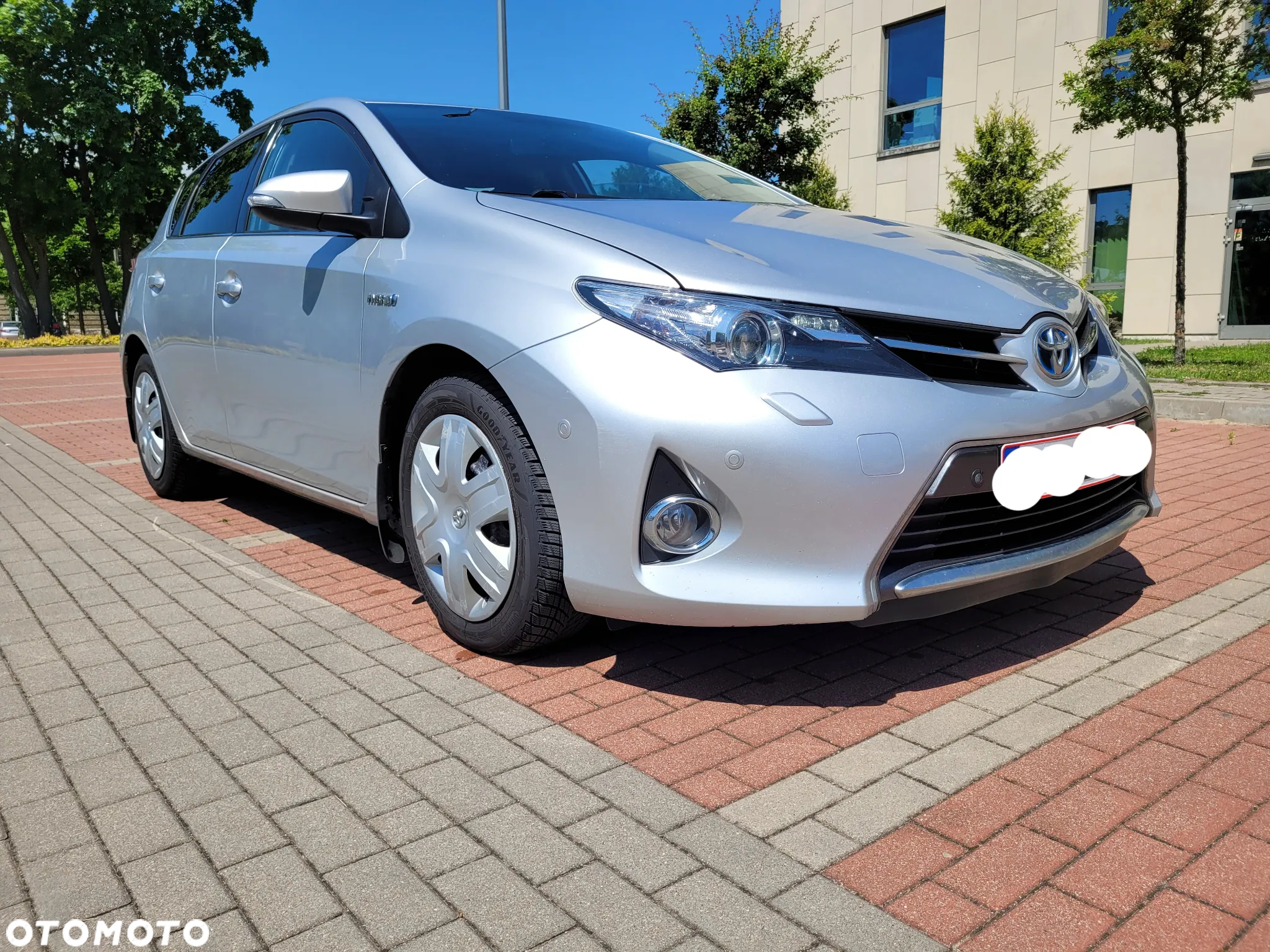 Toyota Auris Hybrid 135 Premium - 3